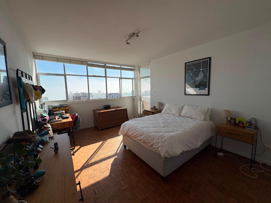 2 Bedroom Property for Sale in Sea Point Western Cape